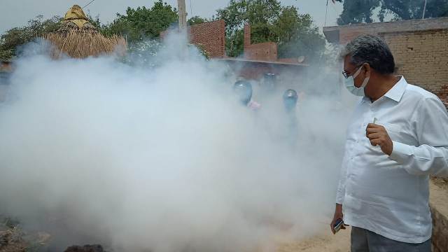Indore News : डेंगू, मलेरिया व अन्य मौसमी बीमारियों के रोकथाम हेतु छिड़काव व फांगिग