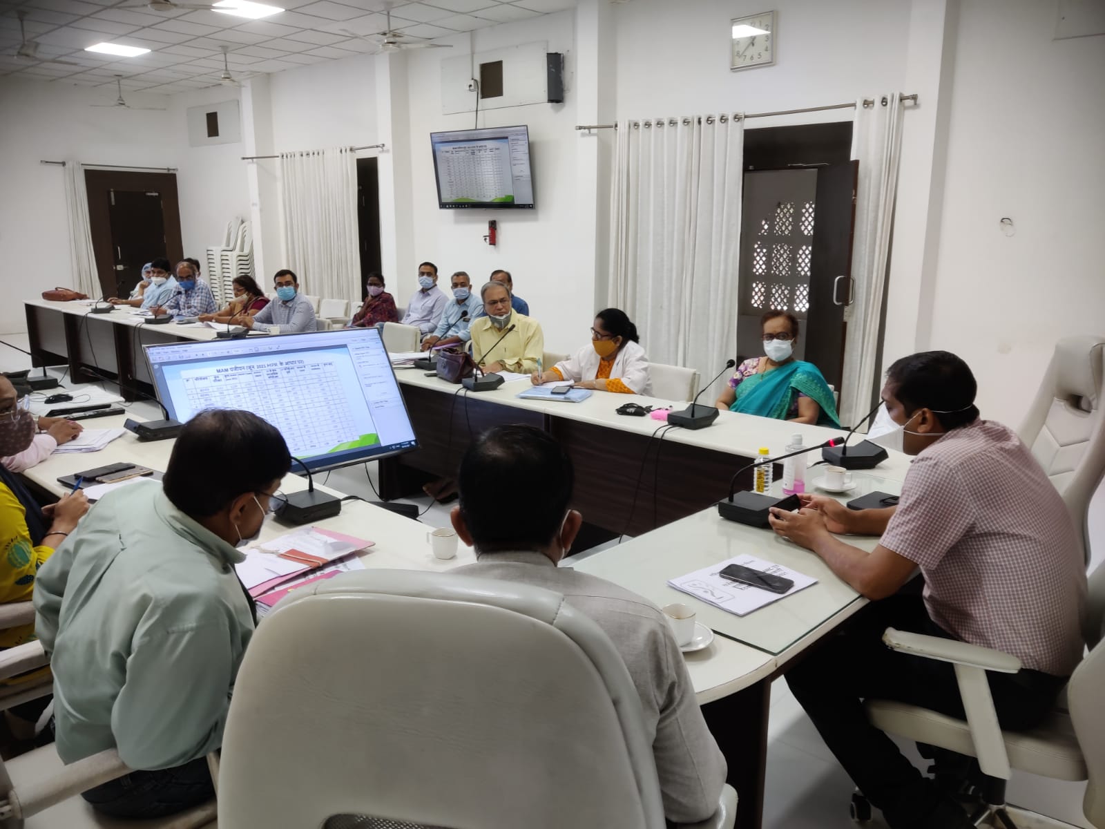 उज्जैन व ग्रामीण परियोजना में पायलट प्रोजेक्ट लागू, मोरिंगा की पत्तियों से दूर होगा कुपोषण