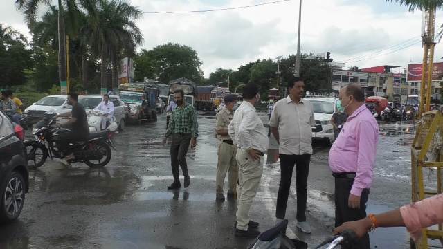 Indore Rain : तेज बारिश के पश्चात BRTS, रिंग रोड एवं मुख्य रोड़ को करे रिपेयर- आयुक्त