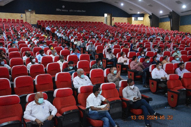 Indore News : आयुक्त द्वारा डेंगू, मलेरिया एवं अन्य मौसमी बीमारियों की समीक्षा बैठक