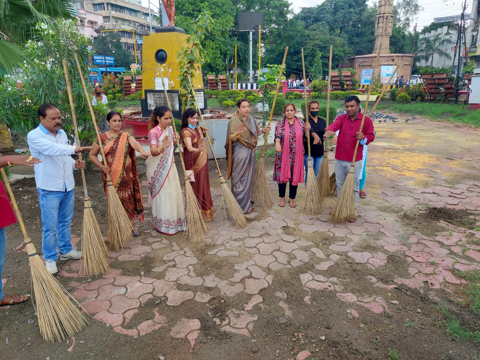 Indore: वीर गोगादेव नवमी पर MP महिला कांग्रेस अध्यक्ष ने चलाया सफाई अभियान
