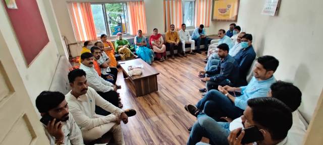 साईकिल से भारत यात्रा पर निकले योगाचार्य लखानी का BJP कार्यालय पर स्वागत
