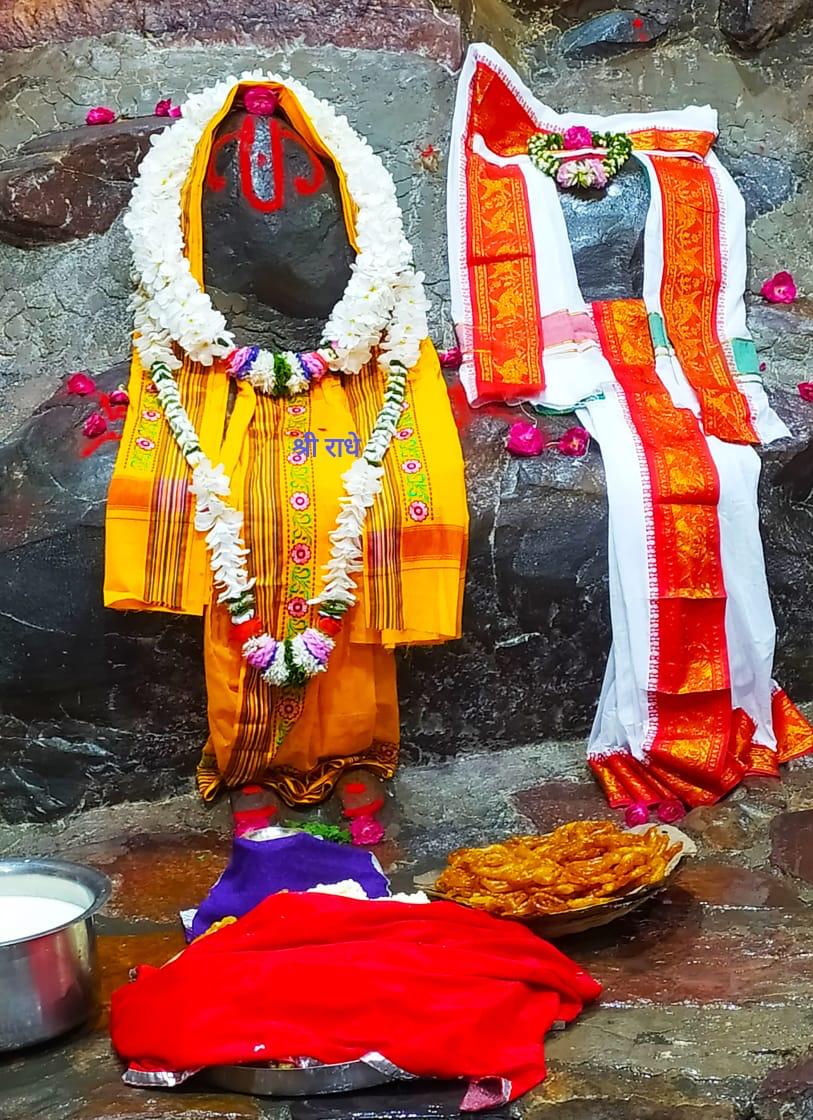 श्री गिरिराज दर्शन लाइव