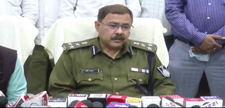 Indore: बढ़ते अपराधों को लेकर TI पर जमकर बरसे DIG