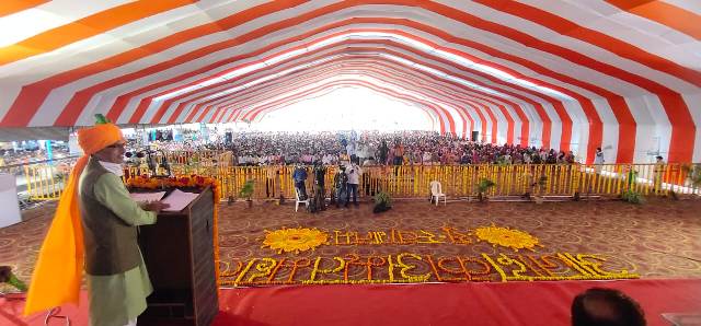 समृद्ध शक्तिशाली राष्ट्र के निर्माण में लगे हैं PM मोदी, हम सब मिलकर करें सहयोग- शिवराज