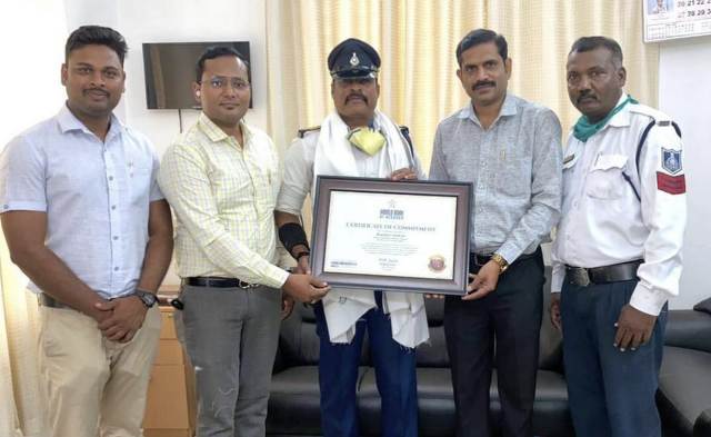 Indore News : इंदौर के सिंघम को “वर्ल्ड बुक ऑफ़ रिकार्ड्स” ने दिया कमिटमेंट सर्टिफ़िकेट