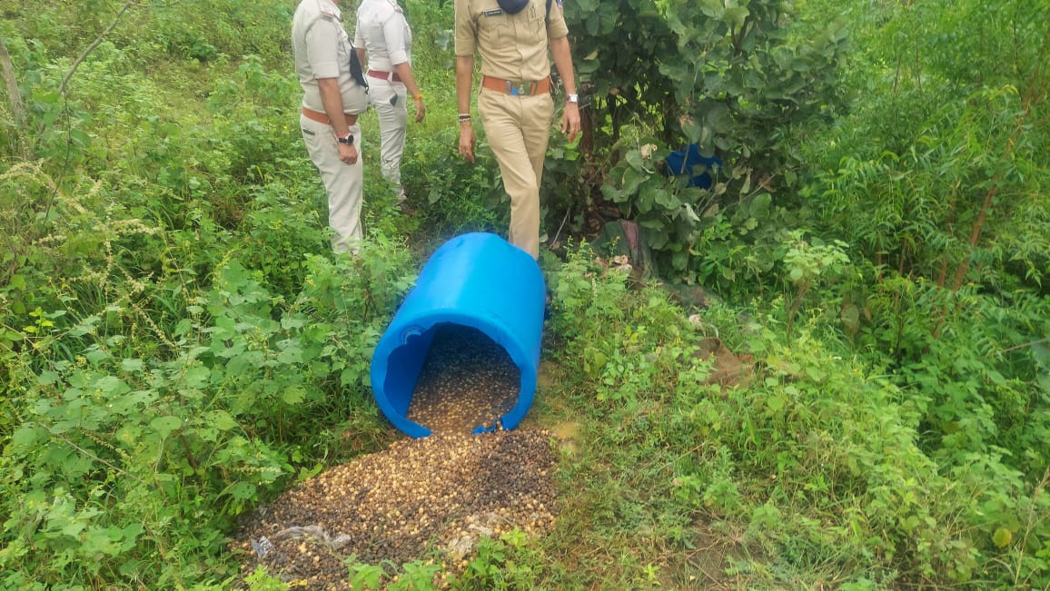 Indore News: अवैध मदिरा के विरुद्ध कार्यवाही, 3 लाख से ज्यादा का सामान जब्त 