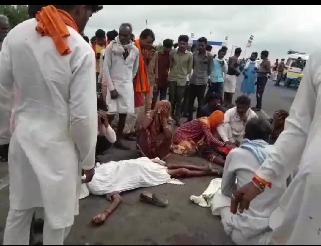 Accident in Rajgarh: ट्रैक्स जीप और ऑटो के बीच हुई जबरदस्त टक्कर, 5 की मौत, 1 घायल