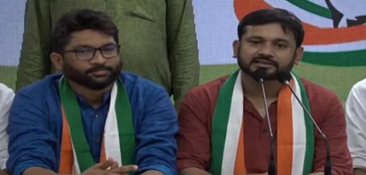 कन्हैया और जिग्नेश ने थामा कांग्रेस का हाथ, बोले- संविधान है खतरे में
