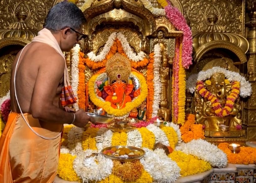 सिद्धिविनायक देव लाइव दर्शन