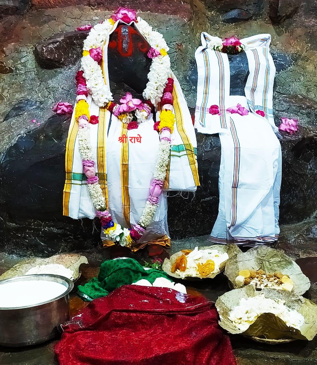 श्री गिरिराज दर्शन लाइव