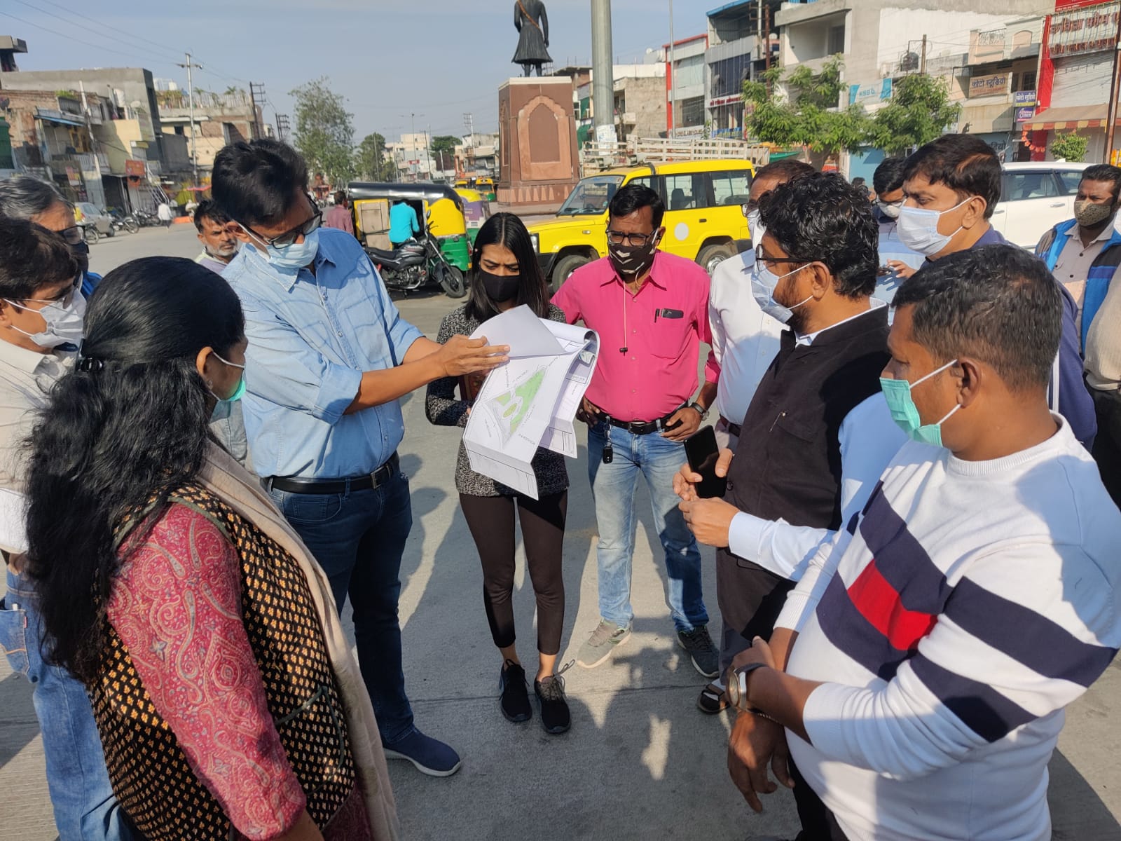 Indore News : आयुक्त ने किया झोन 19 का निरीक्षण, सफाई कर्मचारियों को लगाई फटकार