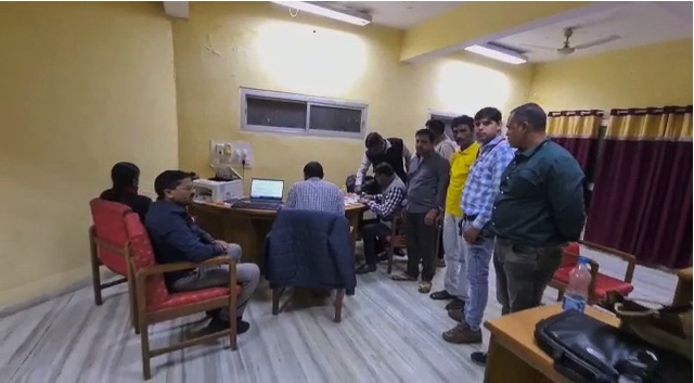 Indore News : GPF राशि के भुगतान के लिए रिश्वत की मांग, आरोपी गिरफ्तार