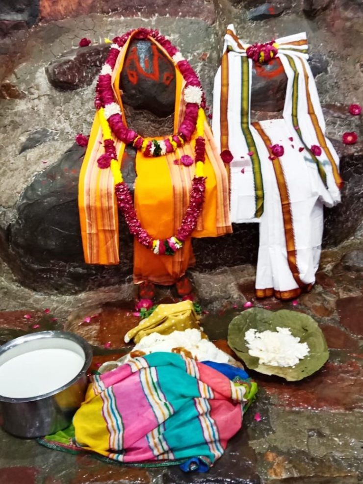 श्री गिरिराज दर्शन लाइव