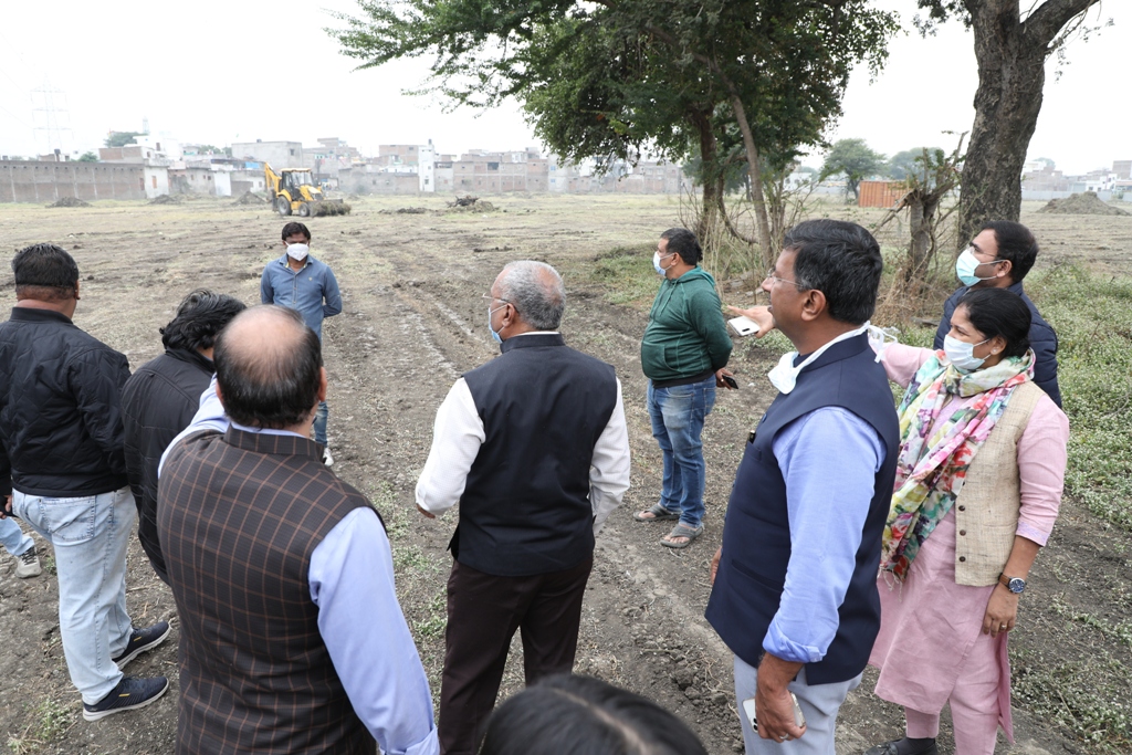 इंदौर जिला प्रशासन का बड़ा निर्णय, भूमाफियाओं से मुक्त की गई भूमि पर विकसित किया जायेगा हाट बाजार