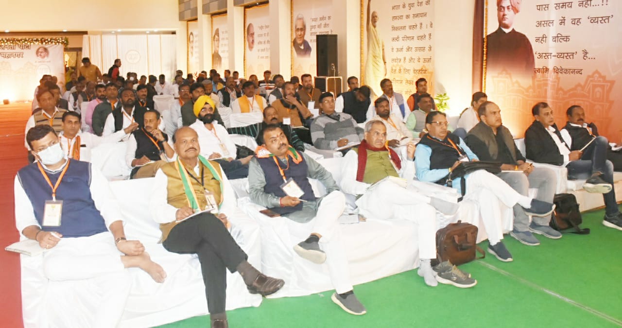 Indore News: भाजपा के लिए राष्ट्र सर्वोपरि - राष्ट्र प्रथम, सदैव प्रथम - सुमित्रा महाजन