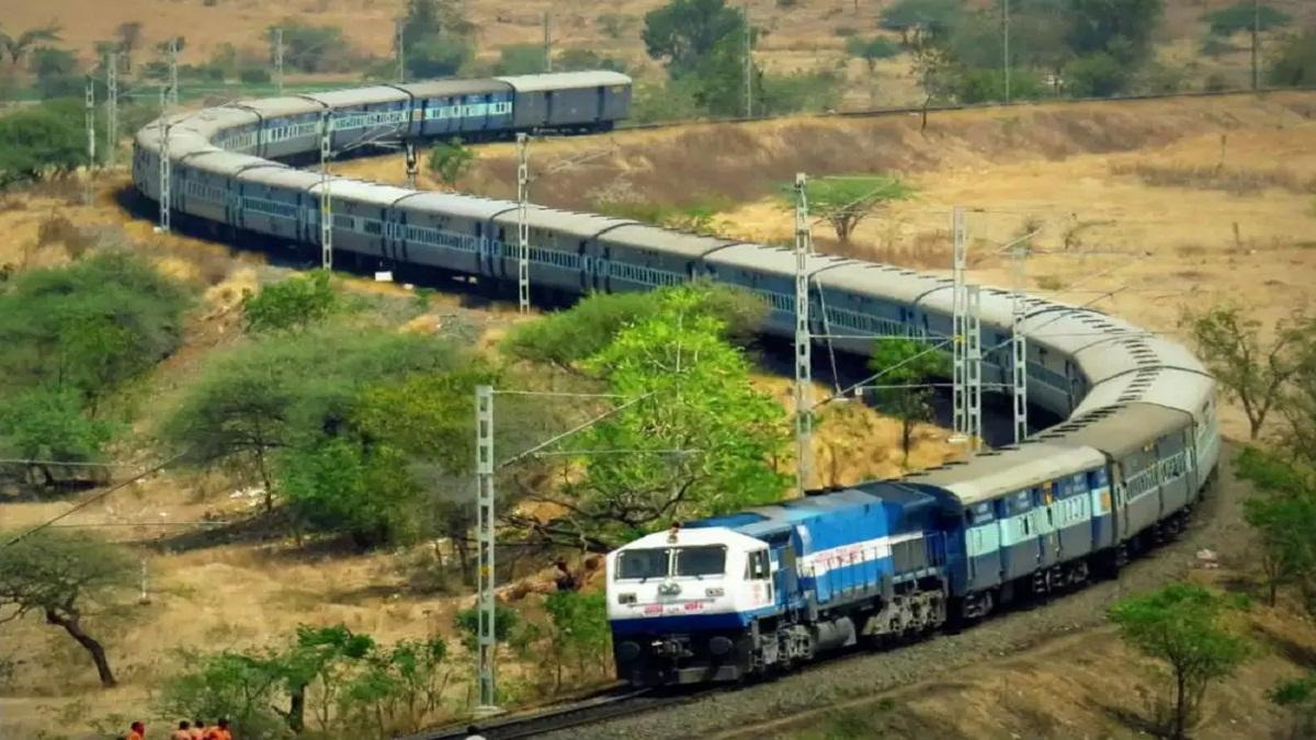 एक ऐसी ट्रेन जिसमें नहीं लगता कोई किराया