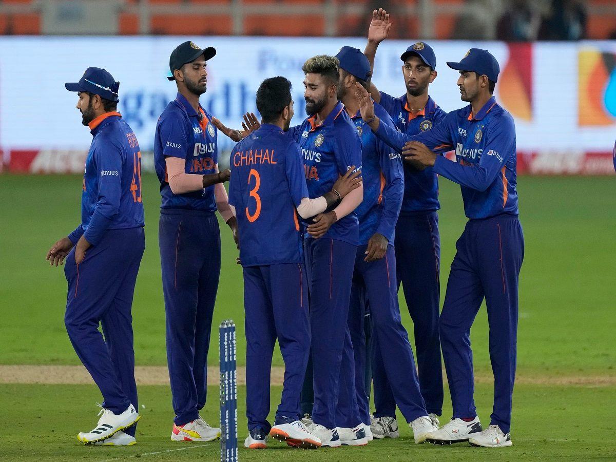 IND vs WI 2nd ODI: कृष्णा का स्पेल हुआ 'प्रसिद्ध', IND ने 44 रन से जीता मैच