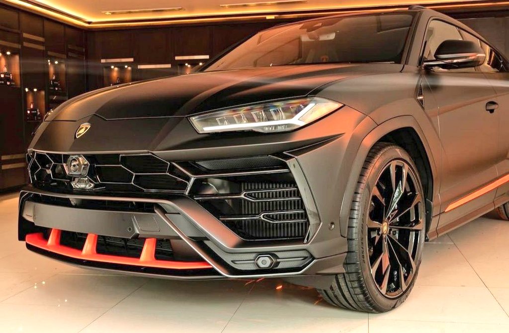 रोहित शर्मा के खरीदने से चर्चा में आई Lamborghini Urus, जानिये ओर कौन-2 हैं इसके मालिक ?