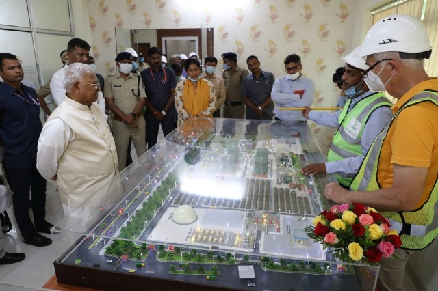 Indore Bio CNG Plant : राज्यपाल ने की तारीफ, बोले- वेस्ट टू वेल्थ को मिलेगी मजबूती