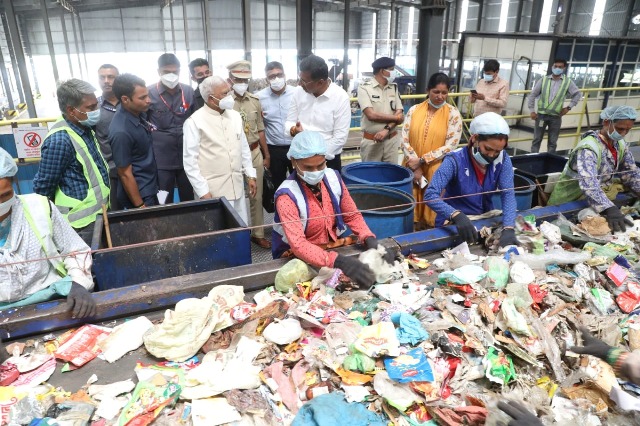 Indore Bio CNG Plant : राज्यपाल ने की तारीफ, बोले- वेस्ट टू वेल्थ को मिलेगी मजबूती