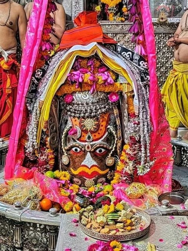 19 April: श्री महाकालेश्वर ज्योतिर्लिंग का आज का श्रृंगार दर्शन