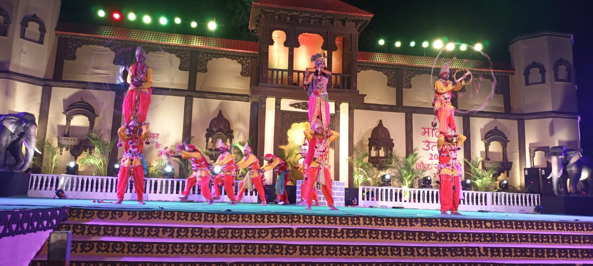 Indore Pride Day : मालवा उत्सव में झलकी देशभक्ति की भावना, हुए रंगारंग कार्यक्रम