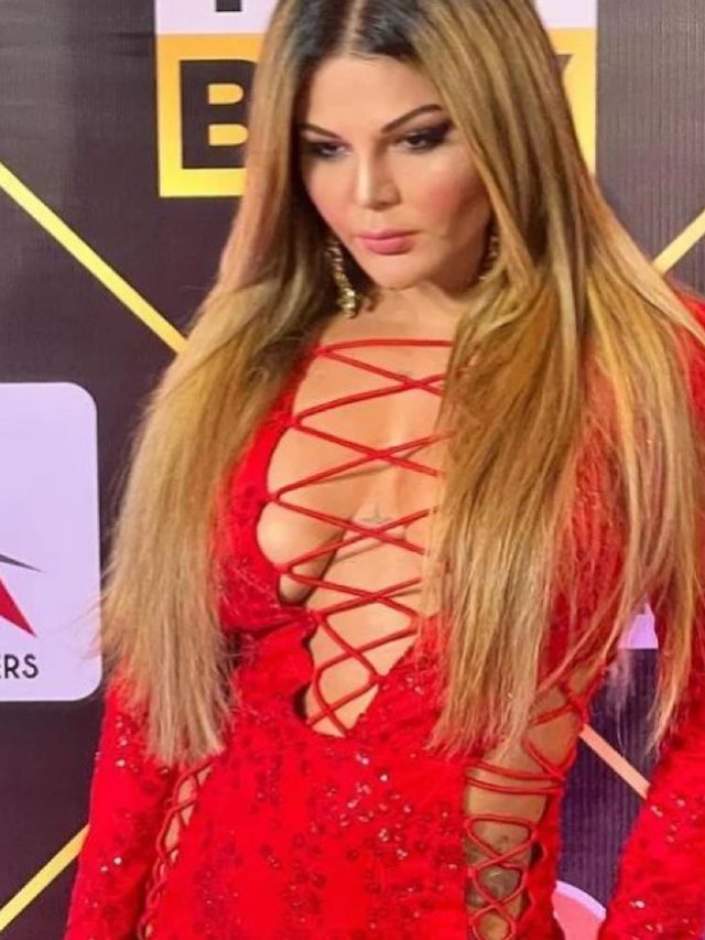 Rakhi Sawant का ये अंदाज़ देख फैंस हुए हैरान, तस्वीरें वायरल