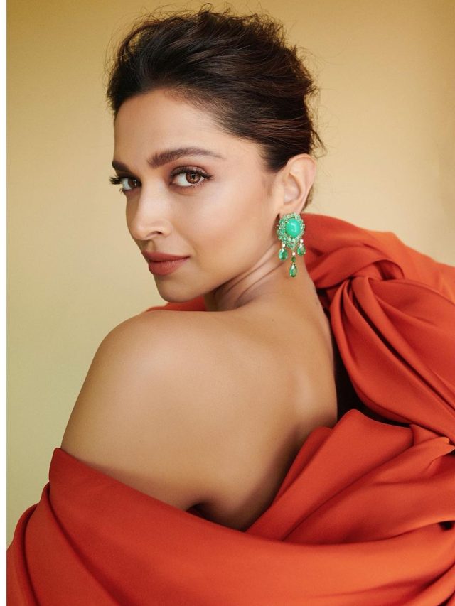 Ranveer को भाया Deepika Padukone का ये सिज़लिंग Look, फोटो वायरल