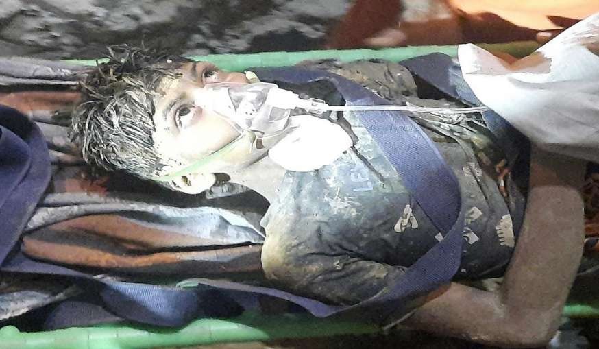 Chhattisgarh : 105 घंटे लंबे संघर्ष के बाद दिव्यांग राहुल ने मौत को दी मात, 65 फीट गहरे बोरवेल में फंसा था मासूम