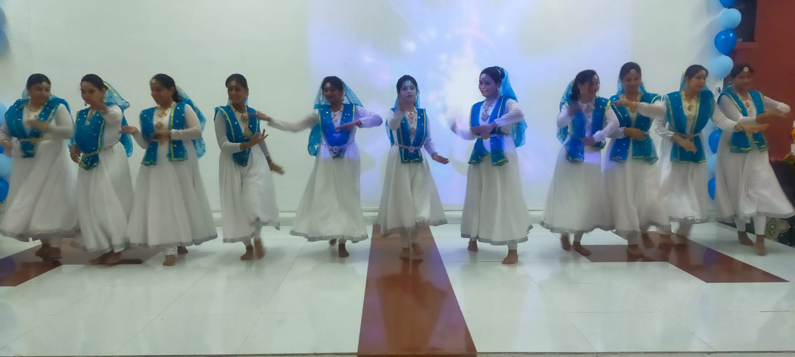 हर दौर में बेहतर शिक्षा ही माउंट लिट्रा जी स्कूल का उद्देश्य, कविता और गीतों के साथ याद किया 10 वर्ष का सफर
