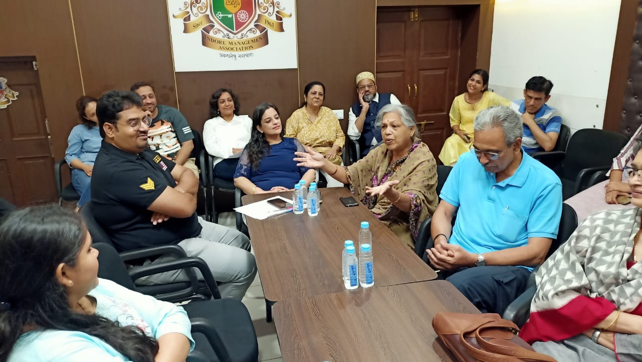 इंदौर प्रबंधन एसोसिएशन ने किया ब्रेकफास्ट कपल मीट का अयोजन, ईसी सदस्य आईएमए ने किया सत्र का संचालन