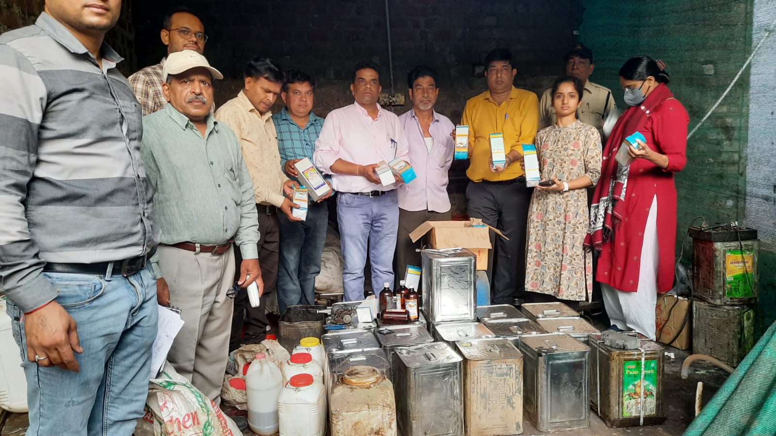MP News : नकली घी बनाने वाले गोडाउन पर जिला प्रशासन की बड़ी कार्रवाई, कई दिनों से रेकी करवा रहे थे कलेक्टर
