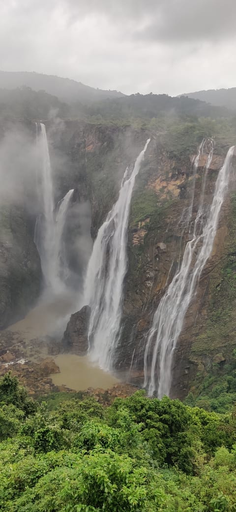 मुरुदेश्वर और जोग फॉल इस मानसून गोल्डन गैंग के साथ ...