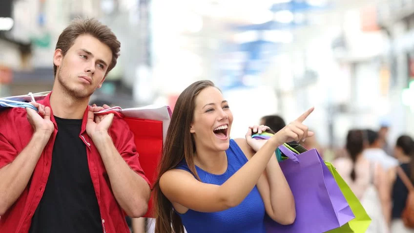 Relationship Tips: ऐसे पार्टनर होते है धोखेबाज, अगर आपके साथी की है ये आदत तो आज ही बना ले दूरी