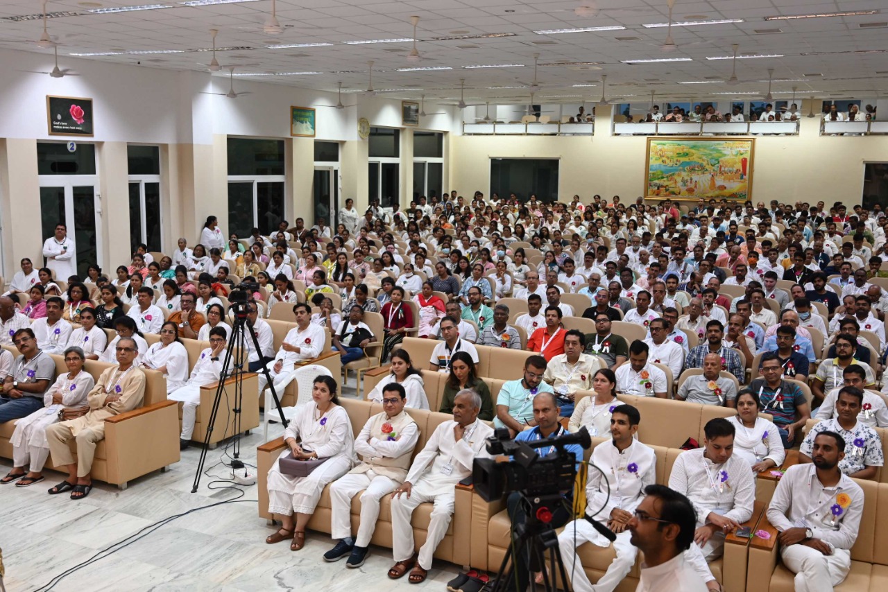मेडिकल विंग की 46वीं नेशनल कॉन्फ्रेंस में मोटिवेशनल स्पीकर BK शिवानी दीदी ने डॉक्टर्स को बताए हैप्पी लाइफ के सीक्रेट