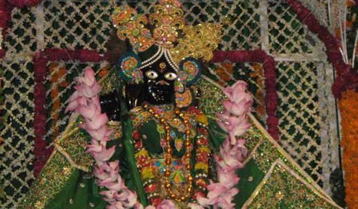 आश्विन कृष्णा द्वितीय Live Darshan : कीजिए देशभर के प्रमुख मंदिरों के मंगला दर्शन