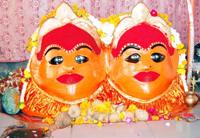 Navratri Special : गुलगुले के भोग से खुश होकर माता ने छोड़ दी नर बलि लेना, आइये जानते है इस ऐतिहासिक मंदिर के बारे में