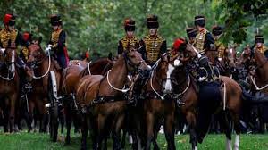 Queen Elizabeth Death: महारानी एलिजाबेथ का कल होगा अंतिम संस्कार, ब्रिटेन की तीनों सेनाओं के सैनिक देंगे अंतिम सलामी, सिनेमाघरों में होगा लाइव प्रसारण