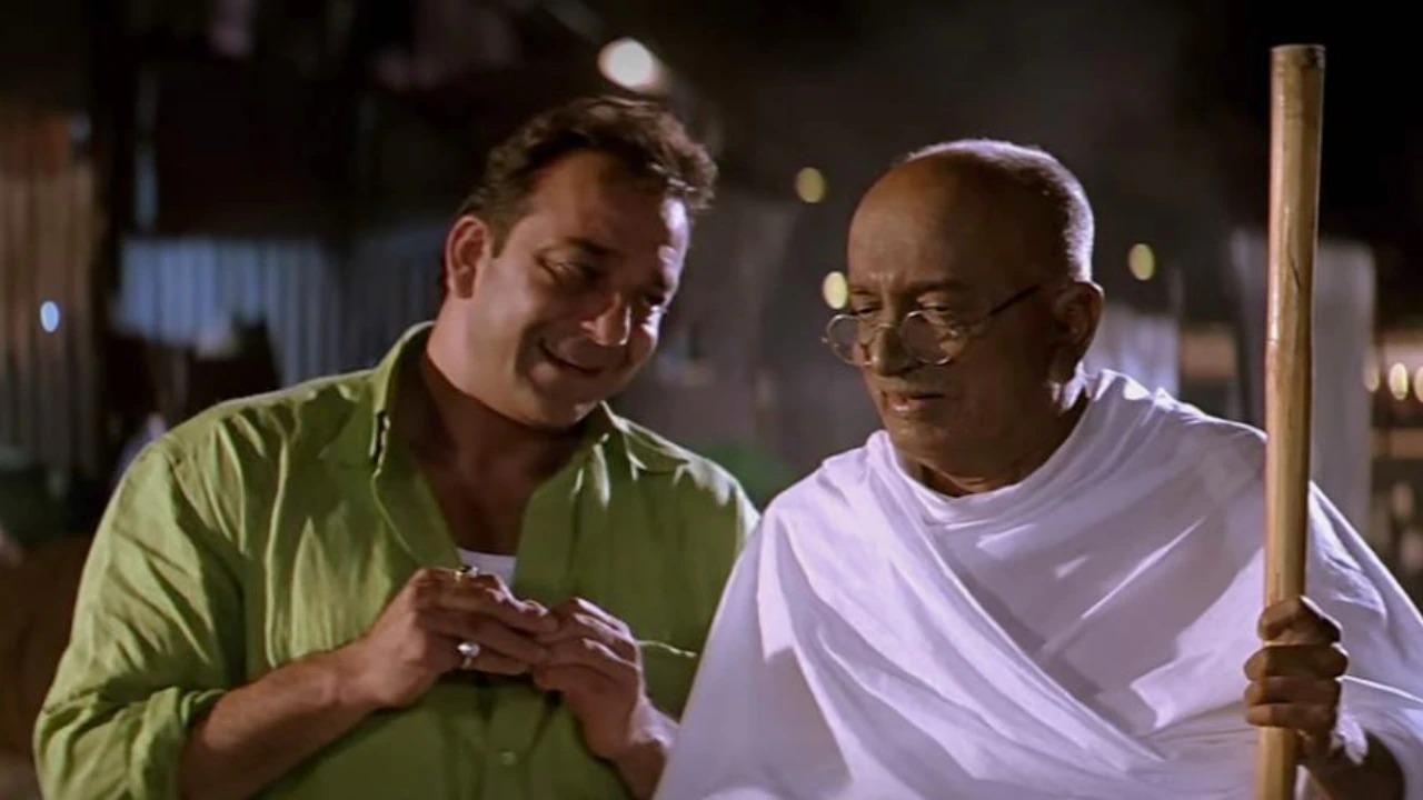 Gandhi Jayanti 2022: संजय दत्त ने बापू की जयंती पर शेयर किया वीडियो, 'गांधीगिरी' का पाठ सिखाते हुए दी गाँधी जयंती की बधाई