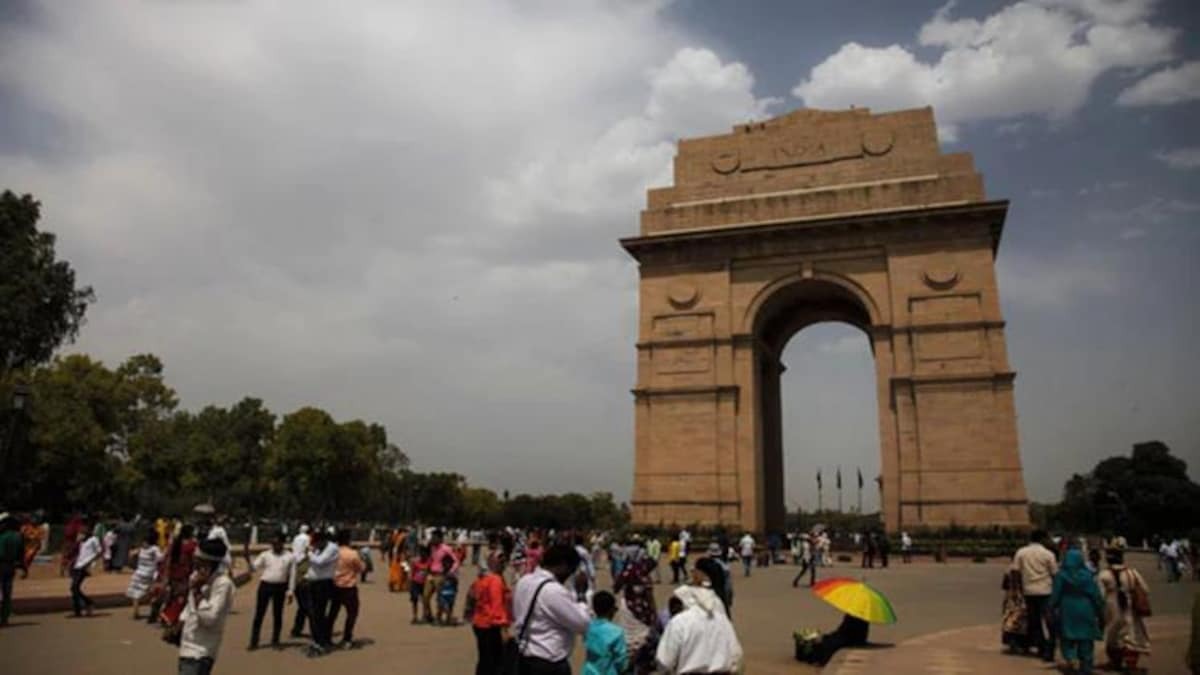 MP Weather & IMD Update : प्रदेश के इन जिलों में बारिश भिगा सकती है 'दशहरा', जानिए किन राज्यों में रहेगा घने बादलों का पेहरा