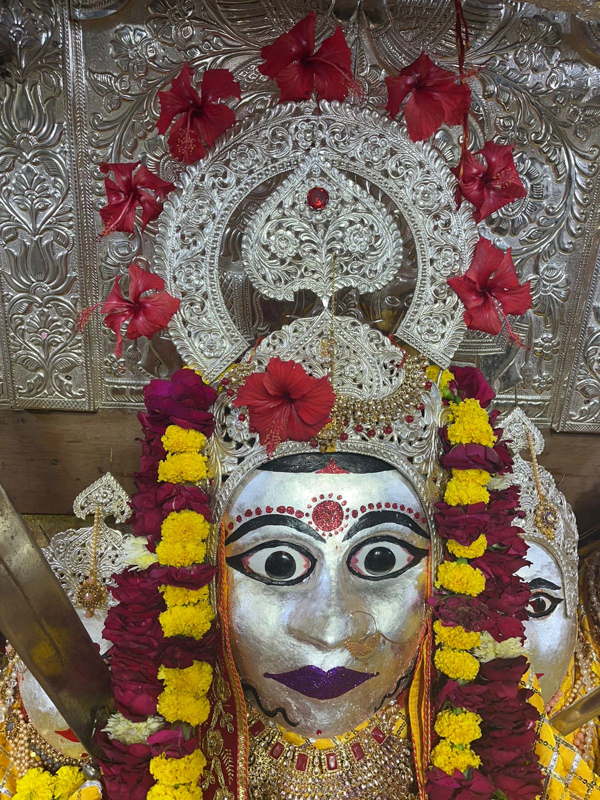 Live Darshan : कीजिए देशभर के प्रमुख मंदिरों के मंगला दर्शन