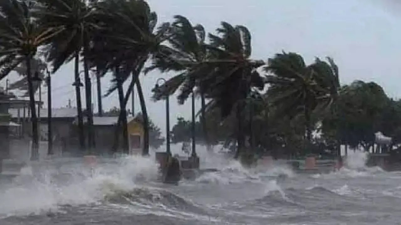 IMD Alert : बारिश से शुरू हो सकती है दिवाली, मौसम विभाग ने जताई साइक्लोन की आशंका