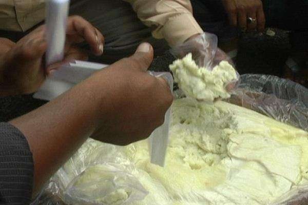 त्योहारों को ध्यान में रखते हुए indore खाद्य विभाग ने लिए सैंपल
