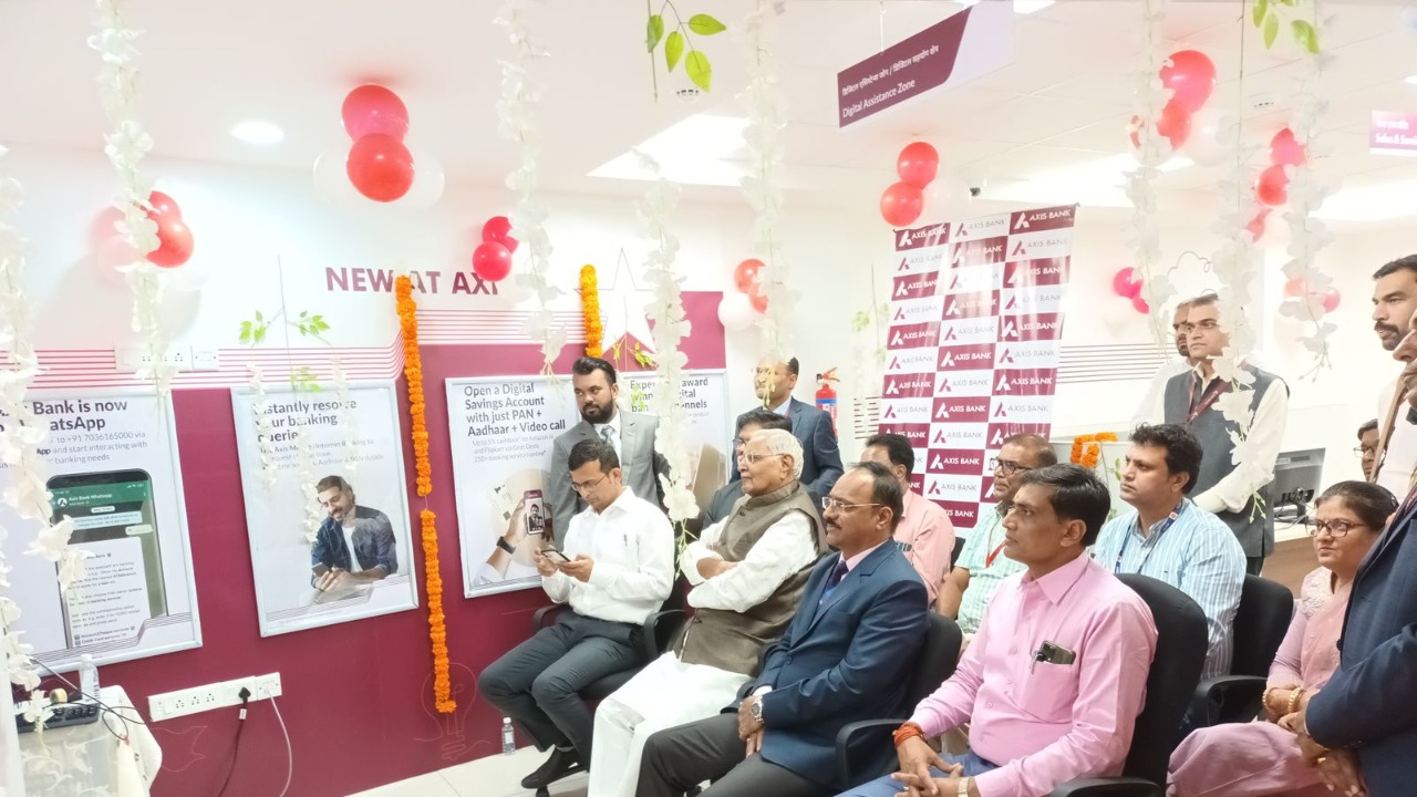 Indore : शुरू हुआ शहर का पहला Digital Bank, 3 दिन में खुले इतने खाते, जल्द मिलेगी 24 घंटे सुविधा