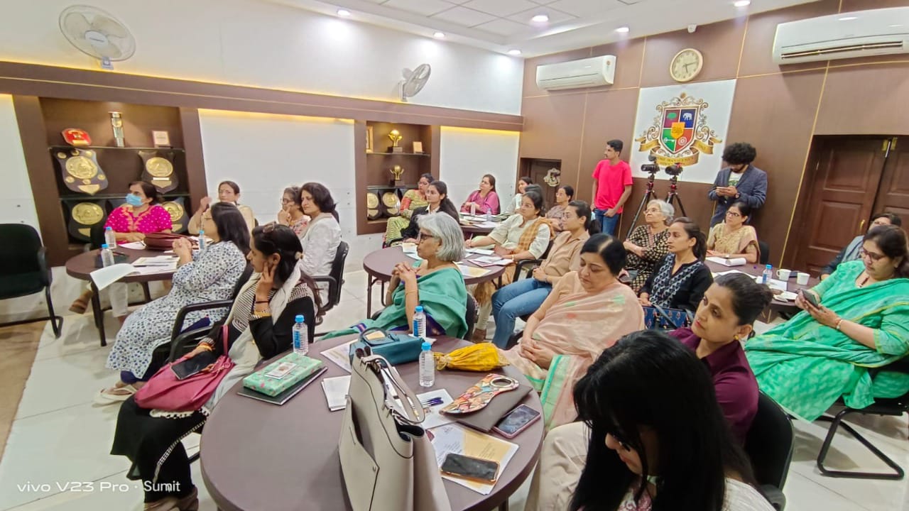 Indore : आईएमए महिला मंच ने लियो लीजेंड्स के सहयोग से "5एस किचन मैनेजमेंट" विषय पर एक सत्र का किया आयोजन