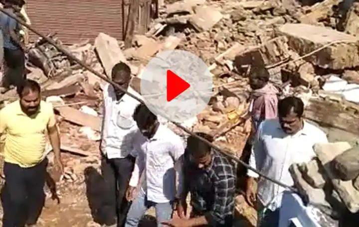 Morena Blast : पटाखों के गोदाम में हुआ विस्फोट, तीन की मौत और सात घायल, पुलिस रेस्क्यू ऑपरेशन में लगी