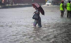 IMD Update : आने वाले 48 घंटों में इन राज्यों में फिर कहर ढा सकती है बारिश , जानिए देश के किन इलाकों में शुरू हुई कड़ाके की सर्दी