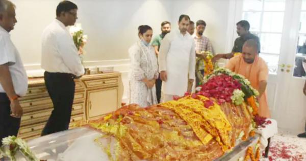 Uttar Pradesh: सपा संरक्षक मुलायम सिंह के निधन पर उनके प्रशंसक ने की आत्महत्या, बोला नेताजी नहीं रहे तो मैं जीकर क्या करूंगा