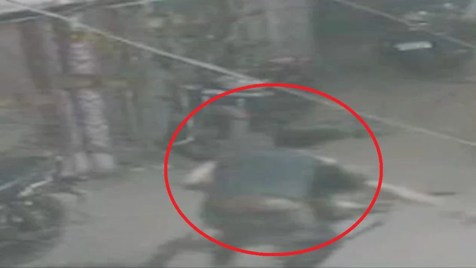 Delhi: बहन से छेड़छाड़ का विरोध करने पर नाबालिक किशोर की चाकुओं से गोदकर हत्या